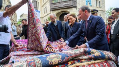 Princess Lalla Hasna visits the Azerbaijan carpet festival