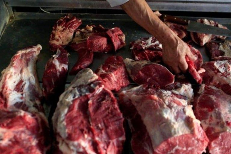 Reservation of 800 kilograms of anonymous meat in Marrakech