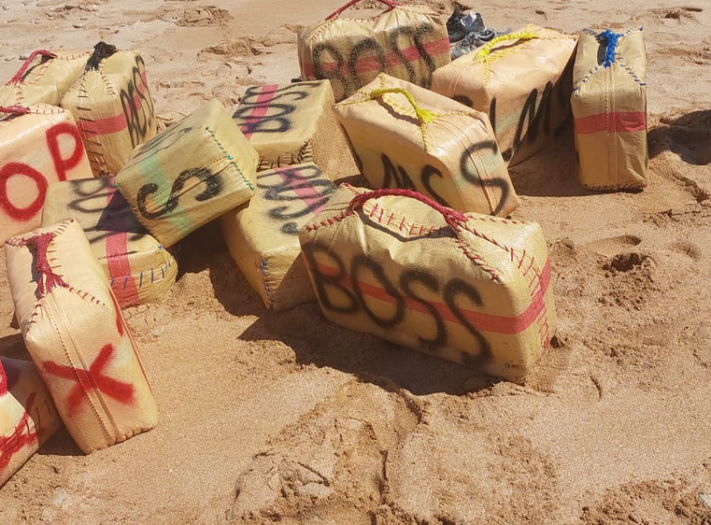 Sea Waves exhibit a contraband network.