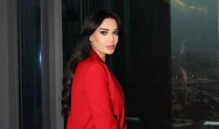 Sirine Abdel Nour raises controversy with a daring platinum look (photo)