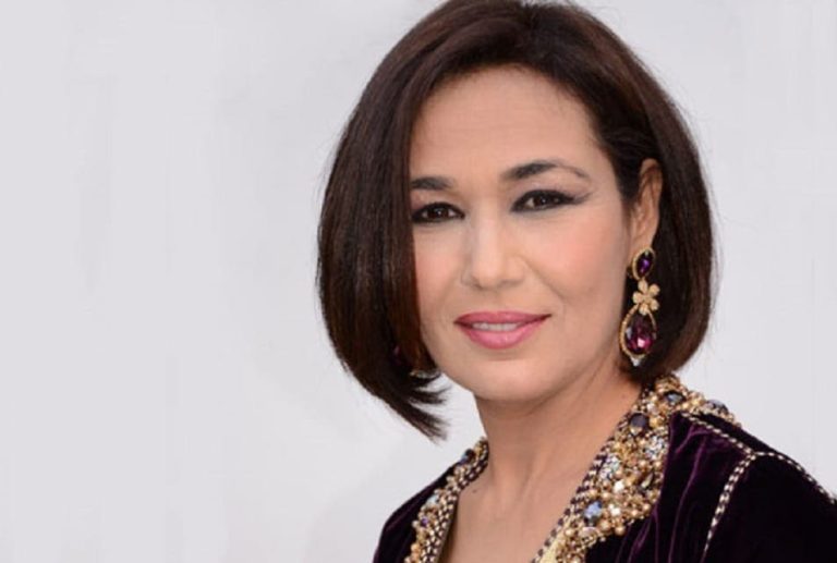 Souad Khay expresses his admiration for her beauty - an image