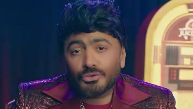 Tamer Hosni is preparing to experience a popular song and surprises the public with his look