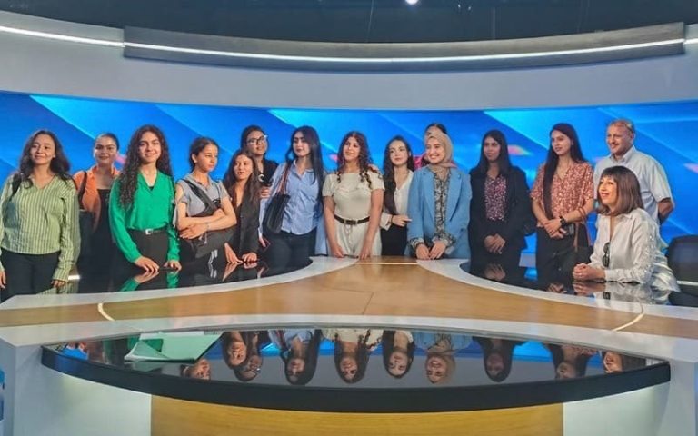 The days of communication and training are the students close to the strong news of the public media