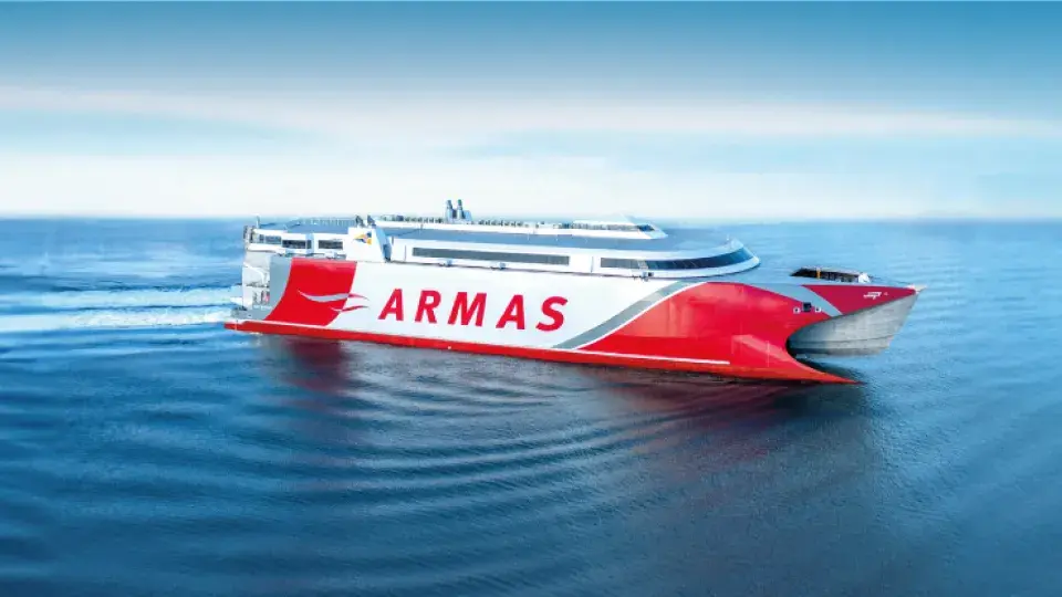 The disappearance of a traveler in the occupied Melilla Sea show increases a widespread alert