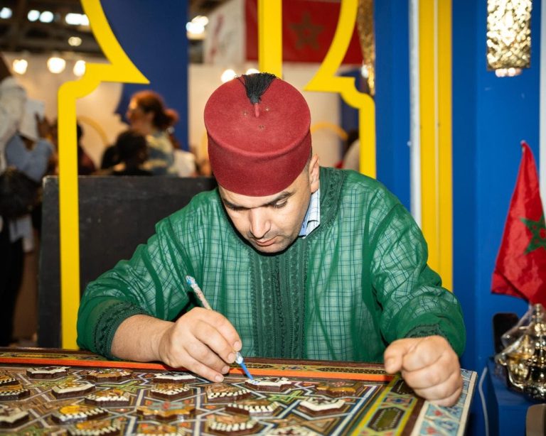 The traditional Moroccan of industry wins the prize for the best paintings in Paris Fair 2025