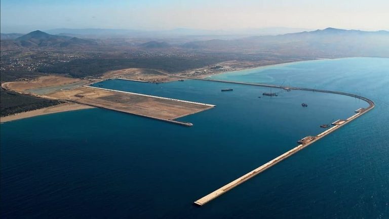 A new postponement of pursuing the port of Nador to the west of the Mediterranean. When do light see the light?