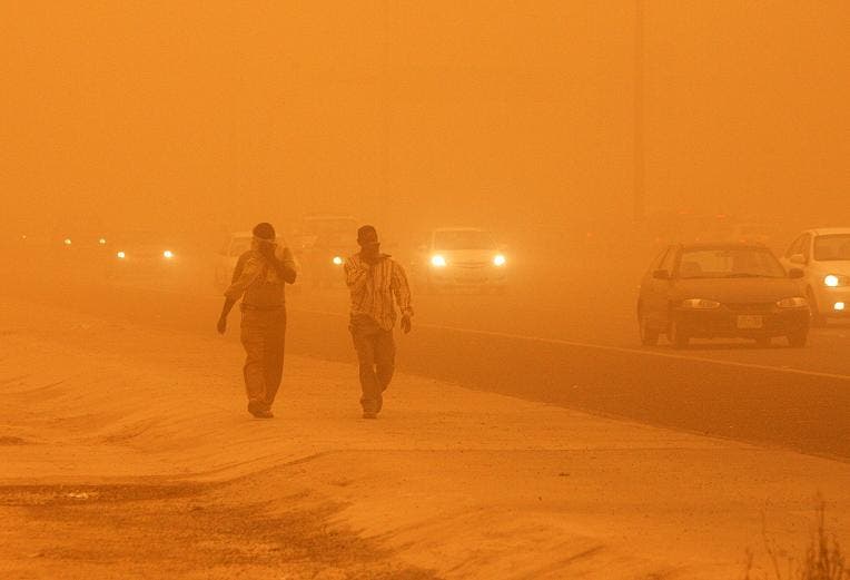 A strong sandstorm struck Al-Harhoura beach, followed by heavy rapes in Rabat