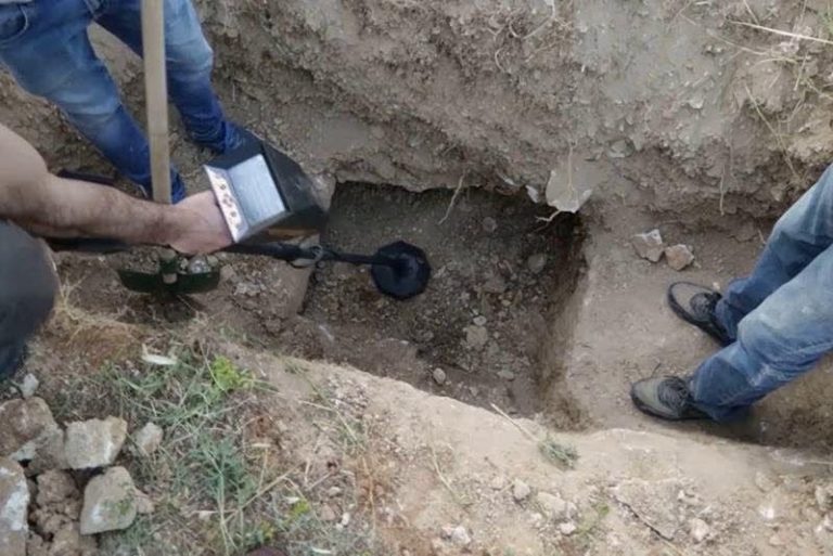 Bani Mellal .. Two brothers during a desperate research trip for the treasure of their missing father