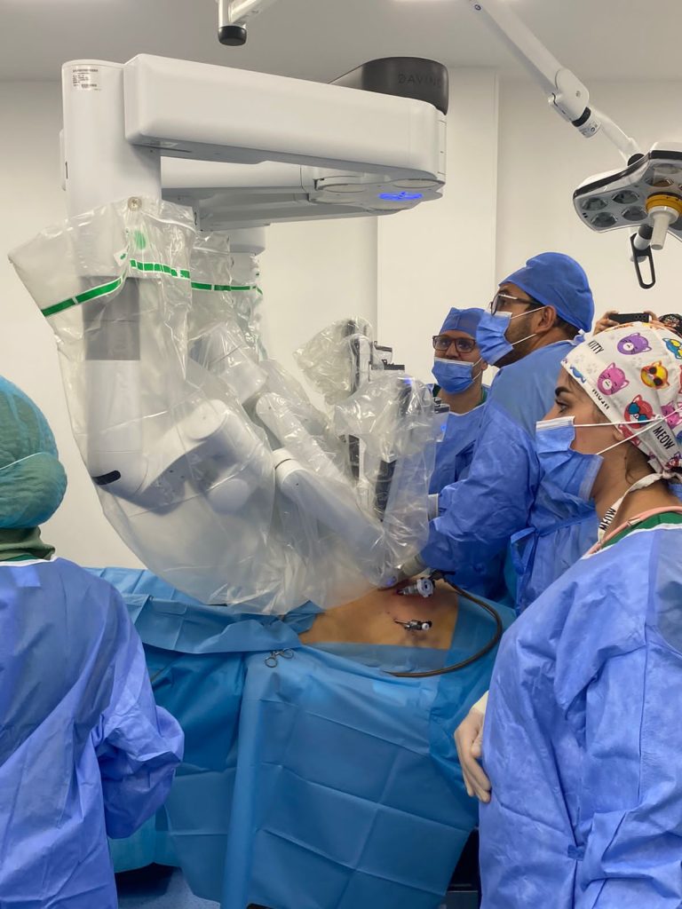 Dr. Abdel Jalil Haddah reveals the details of the first robotic surgery using the "DA Vinci" system in Morocco