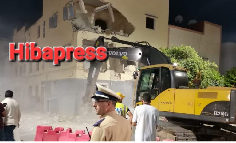 Fez .. The launch of the process of demolition of buildings in the Ait Saqato district to enlarge the road and continue the preparation work