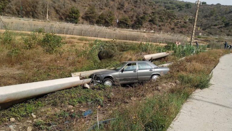 Saidia .. a car overturned near the Moroccan border -Algeria in the Ben Lahraf region