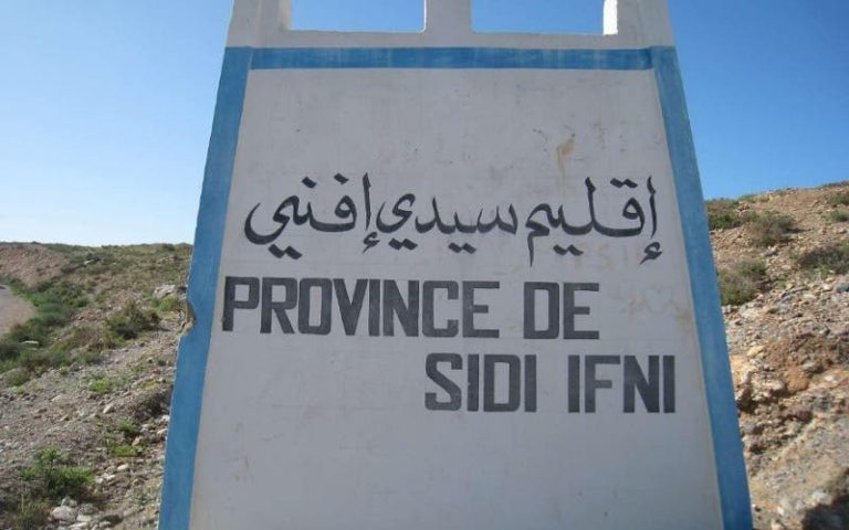 Sidi Ephni .. Sidi Warzak Road without signs of accident and continuous bleeding