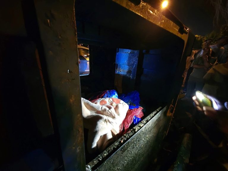 Temara .. Find a newborn inside the Azbar container