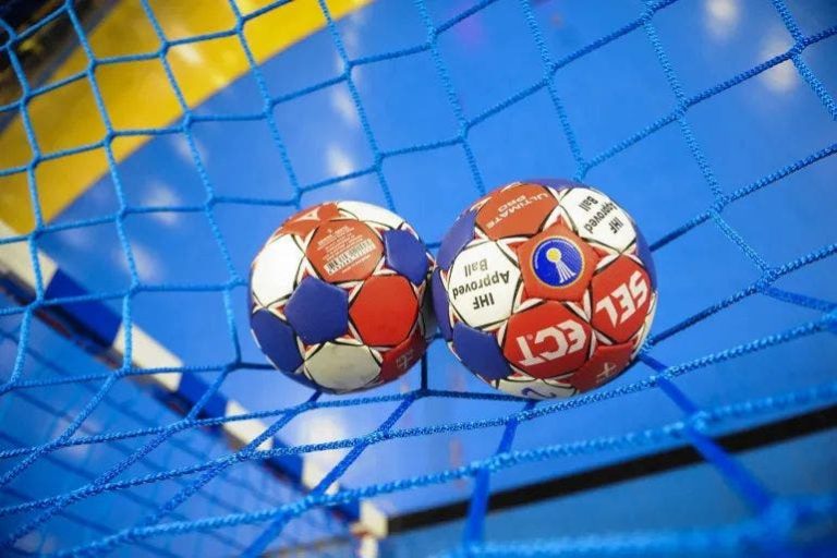 The disappearance of players from the handball team's mission for less than 21 years in Bologna