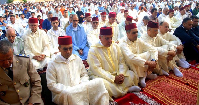 The worker in the Taza region performs Eid Al-Adha prayer in a majestic spiritual atmosphere in supreme Taza