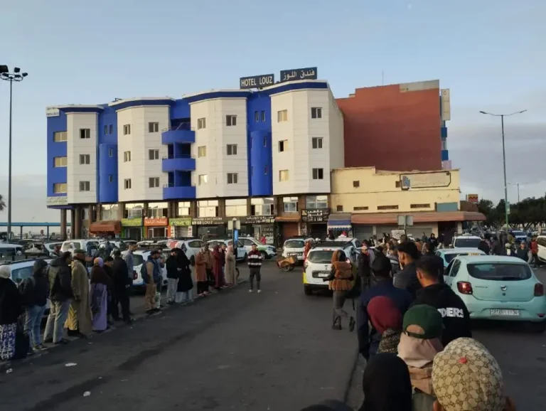 Under .. chaos in passenger transport stations in the cities and regions of the region during Eid Al -Adha
