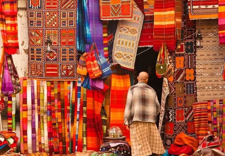 With figures. Traditional Moroccan industrial products invade the German market
